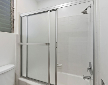 1152 N Poinsettia Place - Photo Thumbnail 19
