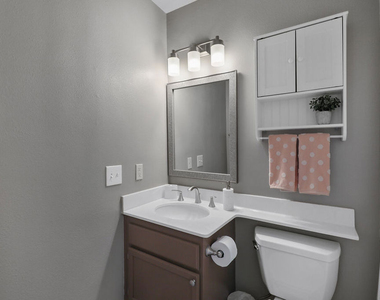 78327 Scarlet Court - Photo Thumbnail 10