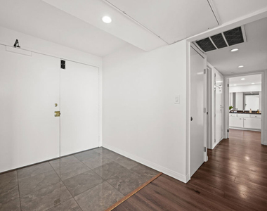 10535 Wilshire Boulevard - Photo Thumbnail 9