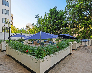 10535 Wilshire Boulevard - Photo Thumbnail 35
