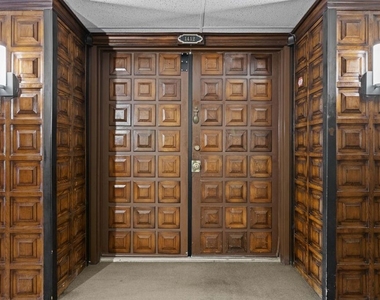 10535 Wilshire Boulevard - Photo Thumbnail 4