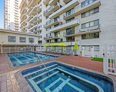 10535 Wilshire Boulevard - Photo Thumbnail 28