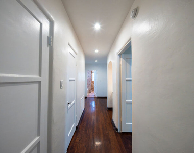 8232 Blackburn Avenue - Photo Thumbnail 11
