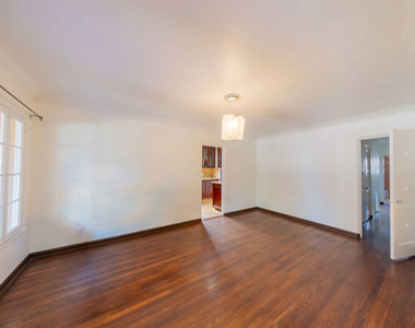8232 Blackburn Avenue - Photo Thumbnail 13