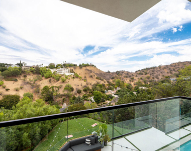 3656 Avenida Del Sol - Photo Thumbnail 17