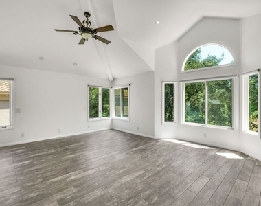 4342 Park Verdi - Photo Thumbnail 19