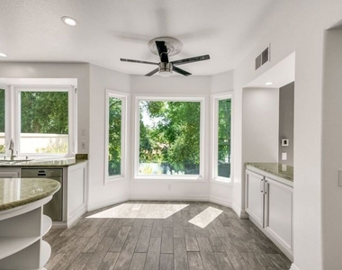 4342 Park Verdi - Photo Thumbnail 7