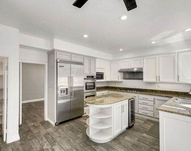 4342 Park Verdi - Photo Thumbnail 5