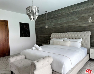 20461 Coulson Street - Photo Thumbnail 57