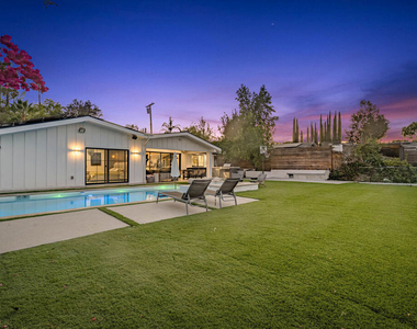 20461 Coulson Street - Photo Thumbnail 35