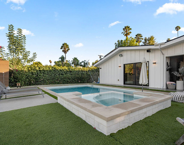 20461 Coulson Street - Photo Thumbnail 16