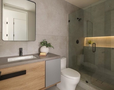 3404 Caroline Avenue - Photo Thumbnail 28