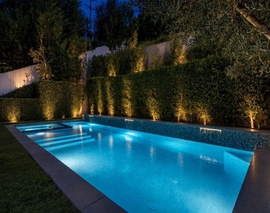 2408 Castle Heights Avenue - Photo Thumbnail 3