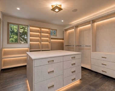 2408 Castle Heights Avenue - Photo Thumbnail 25