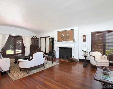 815 Alameda Boulevard - Photo Thumbnail 14