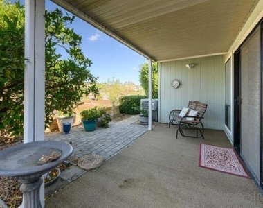 1811 Lynx Glen - Photo Thumbnail 14