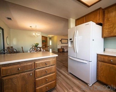 1811 Lynx Glen - Photo Thumbnail 3