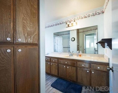 1811 Lynx Glen - Photo Thumbnail 11