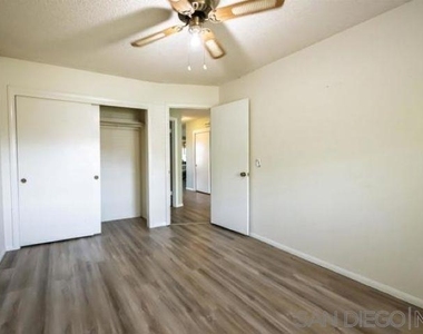 1811 Lynx Glen - Photo Thumbnail 9