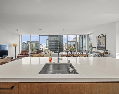 1388 Kettner - Photo Thumbnail 3