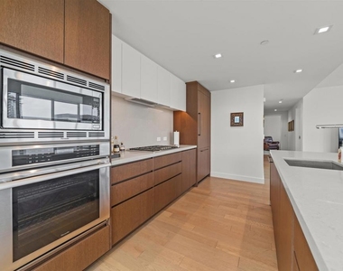 1388 Kettner - Photo Thumbnail 7