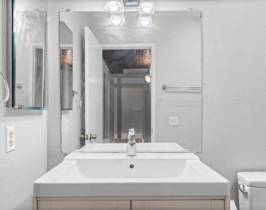 140 Walnut - Photo Thumbnail 17