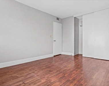 140 Walnut - Photo Thumbnail 9