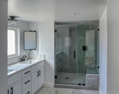 1202 Sheffield Place - Photo Thumbnail 13