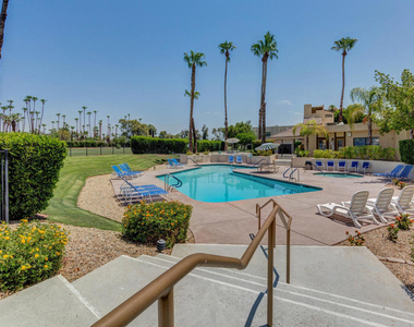5300 E Waverly Drive - Photo Thumbnail 27