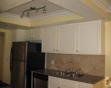 400 N Sunrise Way - Photo Thumbnail 5