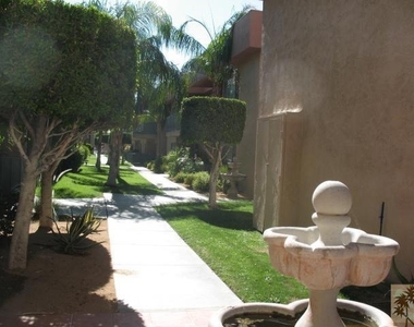 400 N Sunrise Way - Photo Thumbnail 2