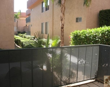400 N Sunrise Way - Photo Thumbnail 14