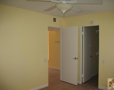 400 N Sunrise Way - Photo Thumbnail 10