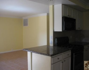 400 N Sunrise Way - Photo Thumbnail 6