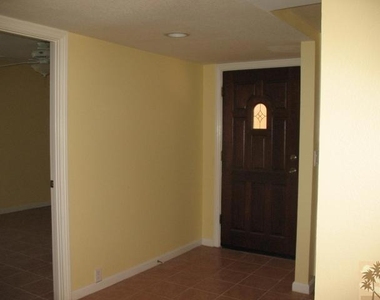 400 N Sunrise Way - Photo Thumbnail 4