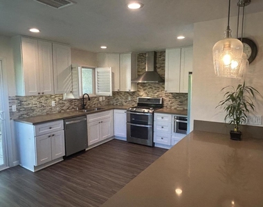 64610 Pinehurst Circle - Photo Thumbnail 5
