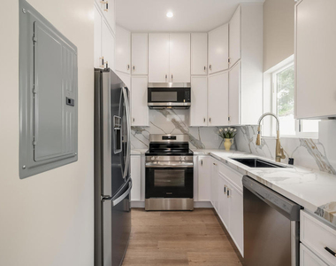 716 Portola Avenue - Photo Thumbnail 6