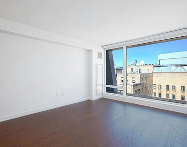 West 113th Street - Photo Thumbnail 1
