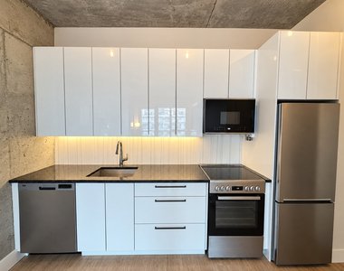 815 Flatbush Avenue - Photo Thumbnail 2