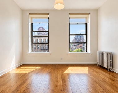 101 West 105th Street - Photo Thumbnail 2