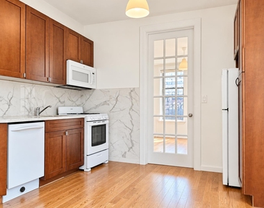 101 West 105th Street - Photo Thumbnail 9