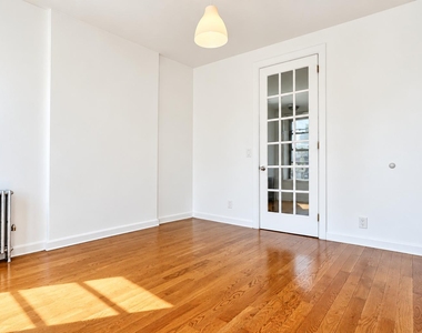 101 West 105th Street - Photo Thumbnail 6