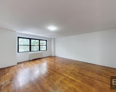 East 89th Street - Photo Thumbnail 1