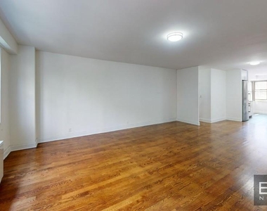 East 89th Street - Photo Thumbnail 10