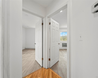 Flatlands Avenue - Photo Thumbnail 9