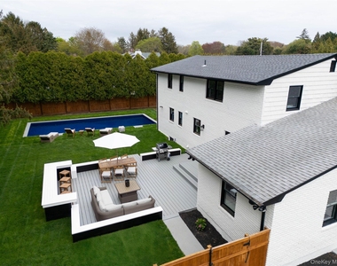 17 Underhill Road - Photo Thumbnail 1