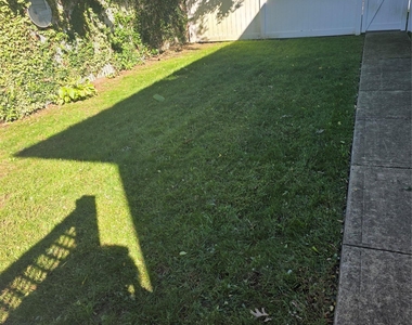 452 Jefferson Street - Photo Thumbnail 3