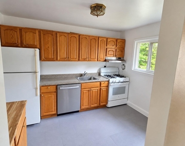 3 Fishkill Glen Drive - Photo Thumbnail 1