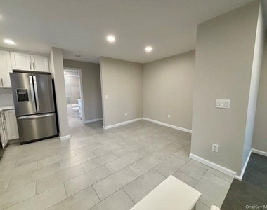 234 Garfield Avenue - Photo Thumbnail 2