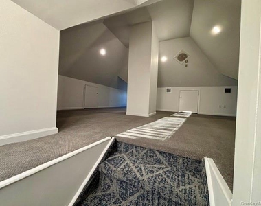234 Garfield Avenue - Photo Thumbnail 11
